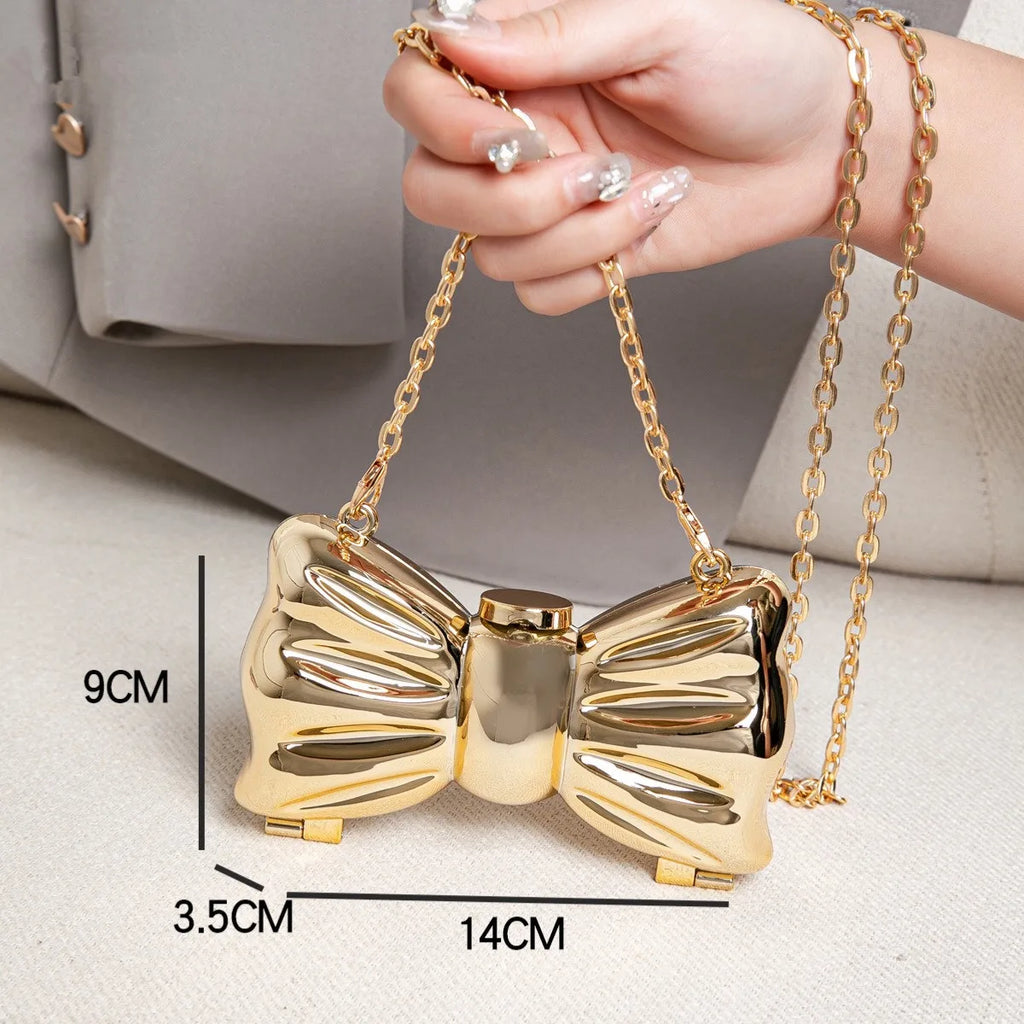 Women’s Mini Metallic Heart-Shaped Clutch – Fashion Chain Handbag with Hasp Closure