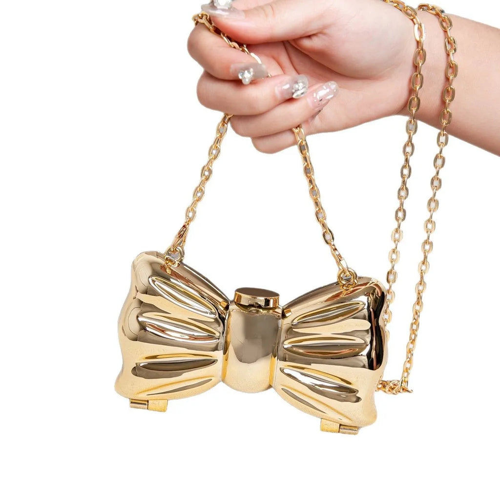 Women’s Mini Metallic Heart-Shaped Clutch – Fashion Chain Handbag with Hasp Closure